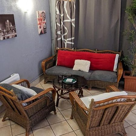 Chambres D'Hotes Les Lits Des Fees Saint-Floret Exterior foto